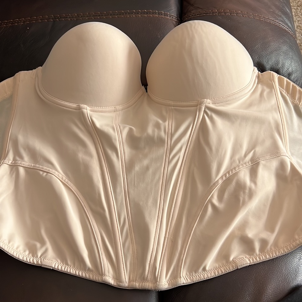 38 D strapless, bustiers bra, push-up